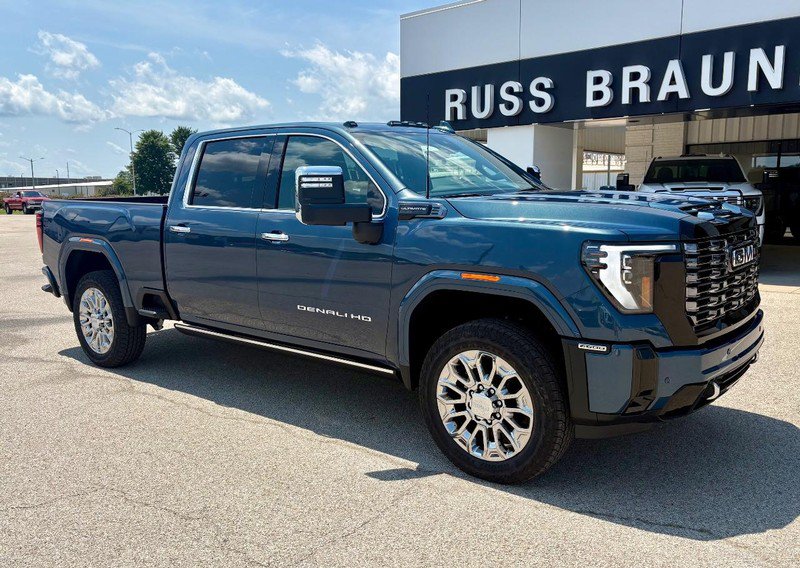 New 2026 GMC Sierra 2500 Denali Ultimate AWD/4WD image 2