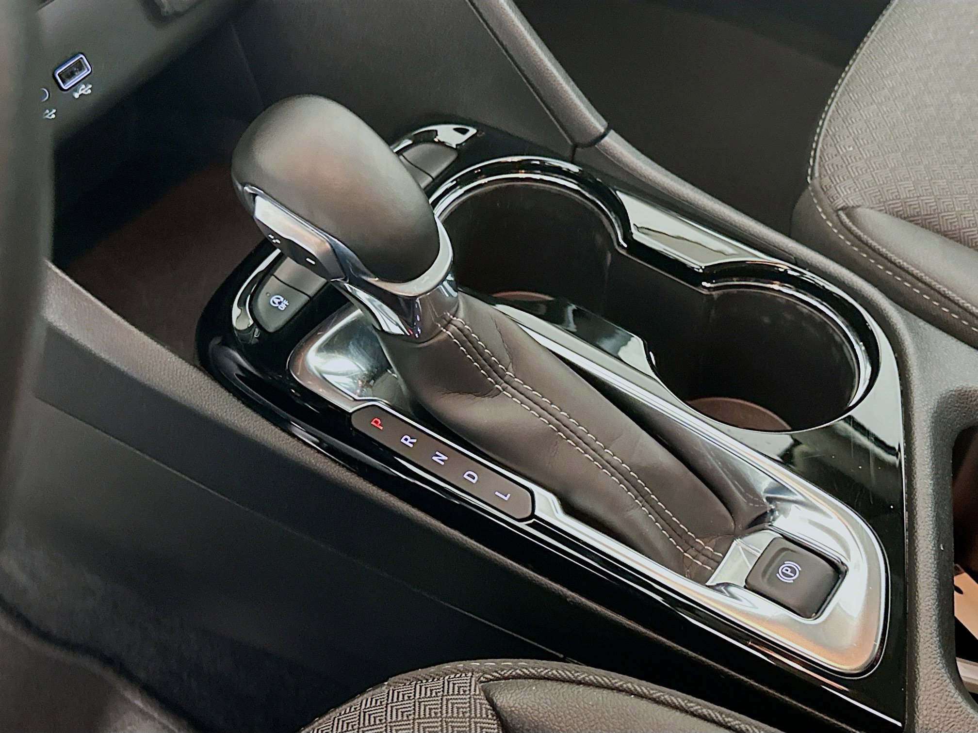 Used 2025 Buick Encore GX Preferred image 24