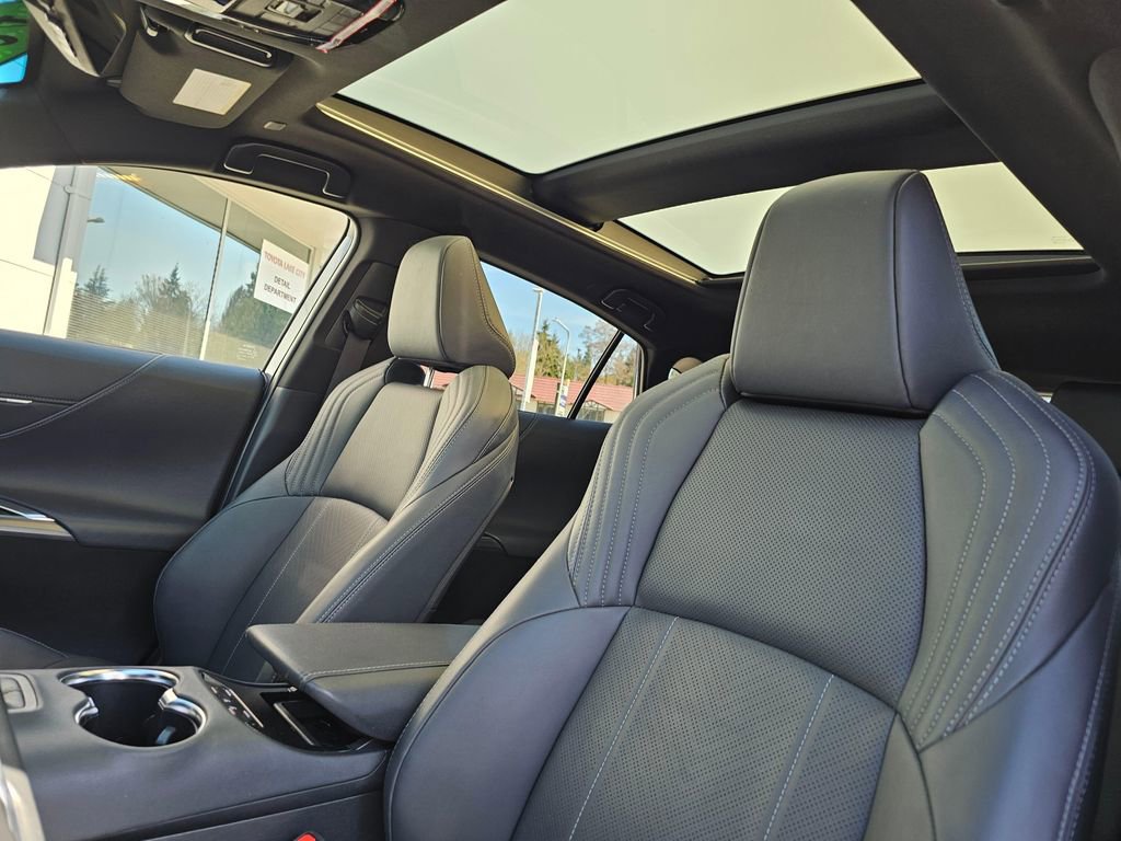 Used 2024 Toyota Venza Limited AWD/4WD image 21