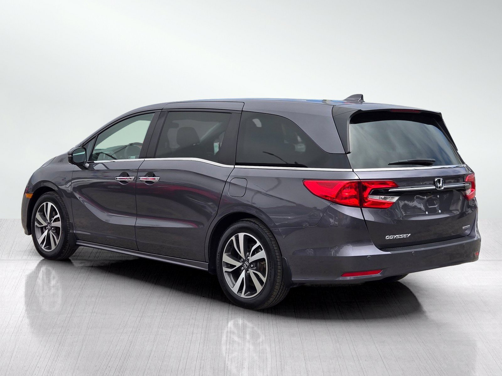 Used 2023 Honda Odyssey Touring image 6