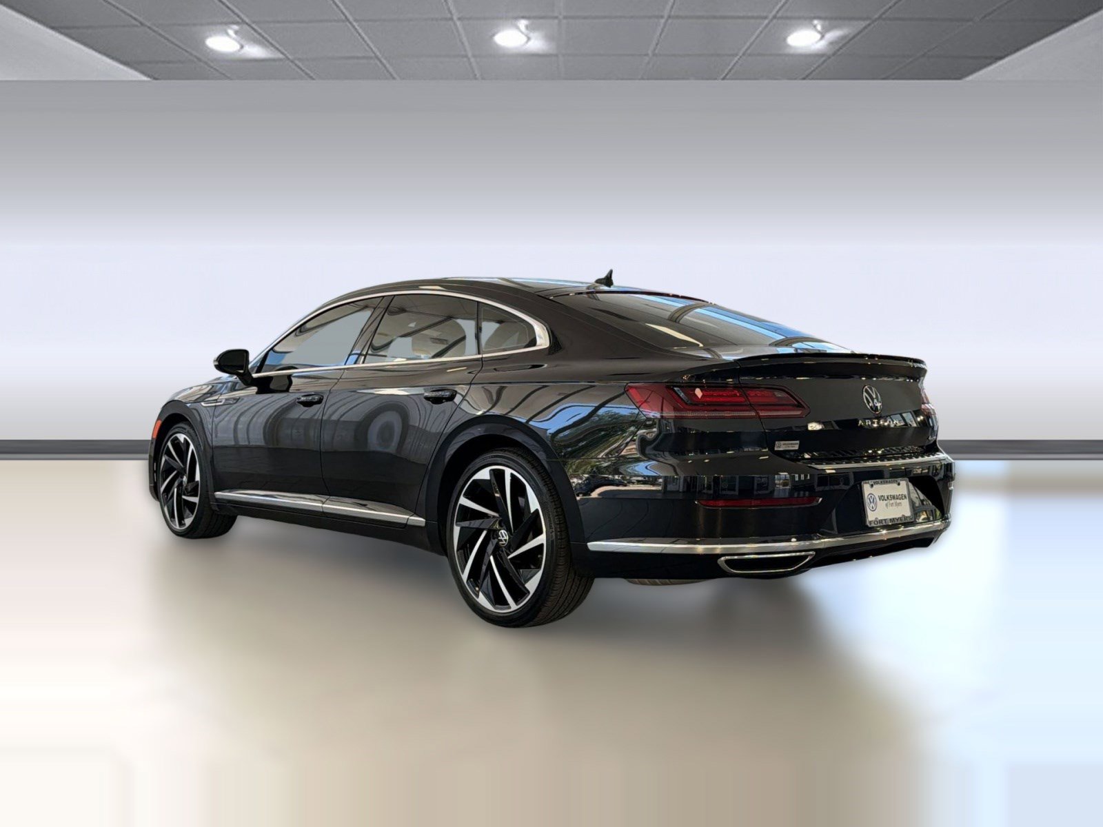Used 2023 Volkswagen Arteon SEL Premium AWD/4WD image 3