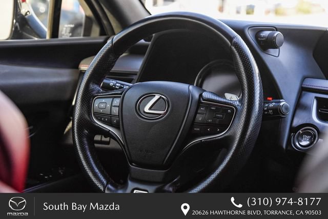 Used 2019 Lexus UX 200 F Sport w/ F Sport Premium Package FWD image 15