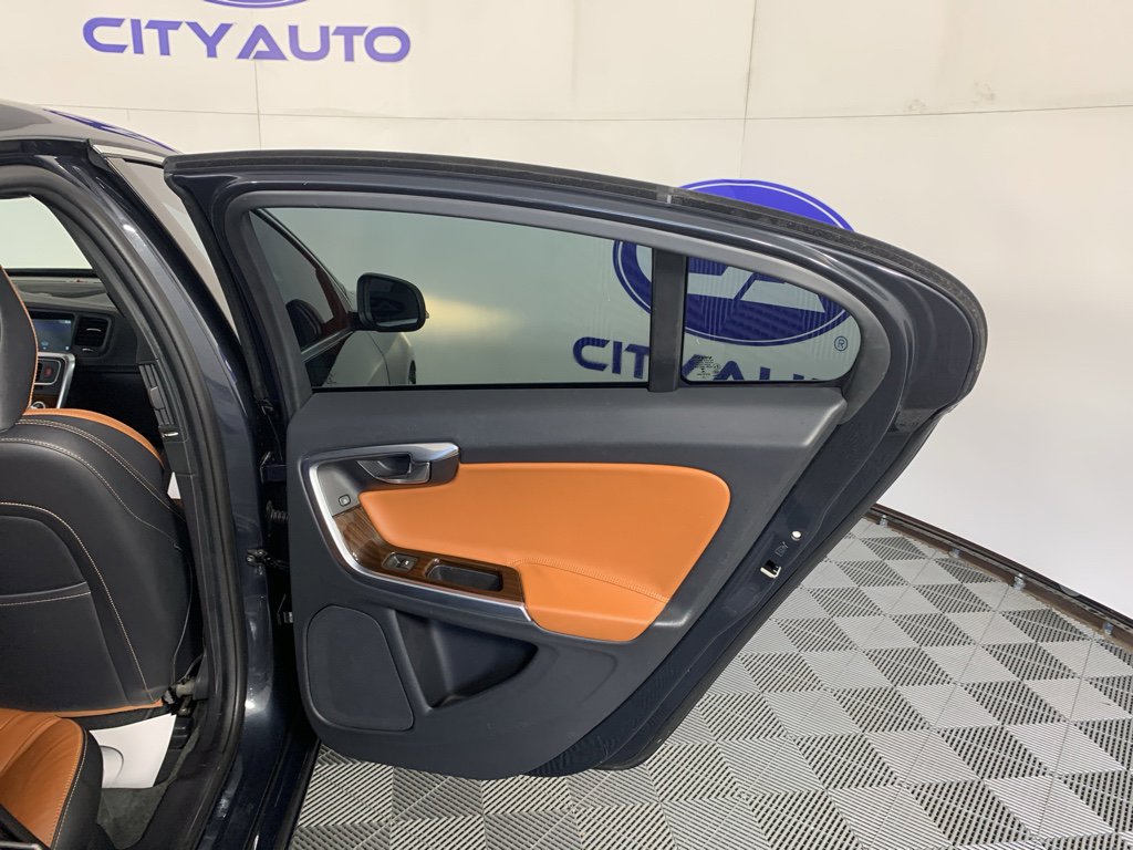 Used 2016 Volvo S60 T5 Premier w/ Convenience Package image 37
