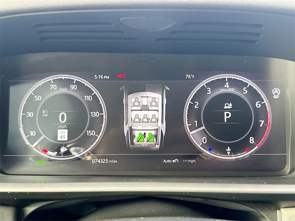 Used 2018 Land Rover Discovery HSE image 13