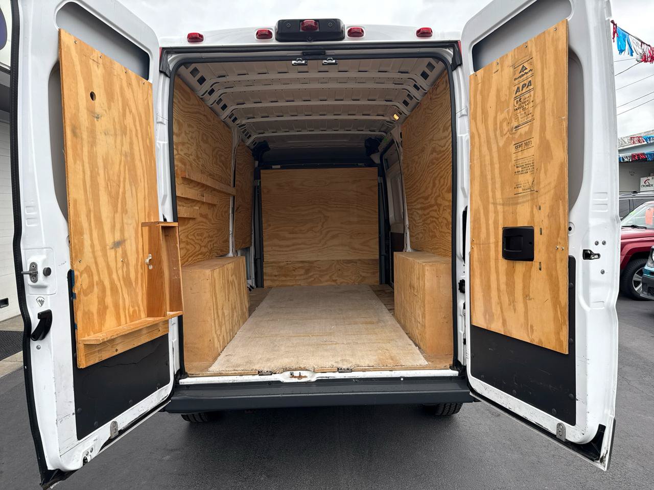 Used 2017 RAM ProMaster 2500 FWD image 6