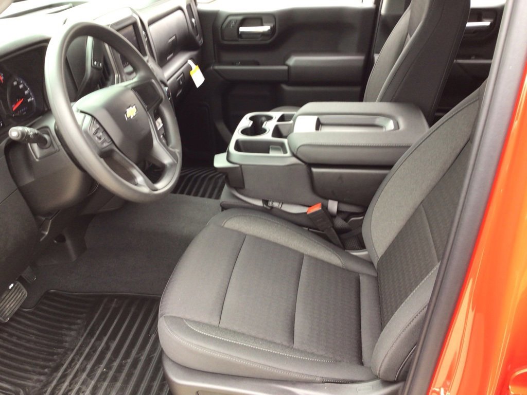 New 2025 Chevrolet Silverado 1500 Custom image 8