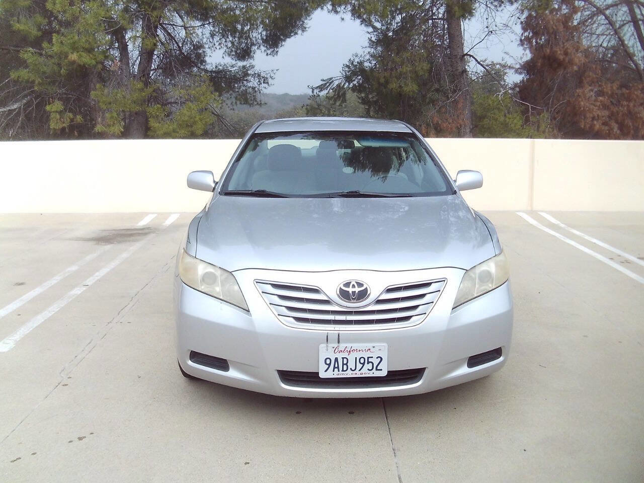 Used 2009 Toyota Camry LE image 2