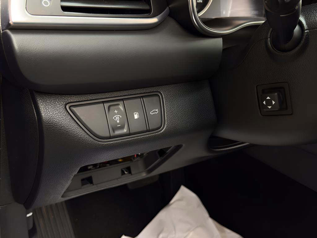 Used 2023 Genesis G70 3.3T image 21