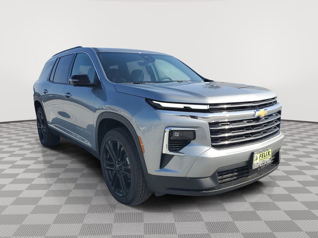 New 2026 Chevrolet Traverse LT w/ Driver Confidence Package image 2