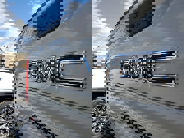 New 2026 GMC Sierra 1500 AT4 w/ Technology Package image 7