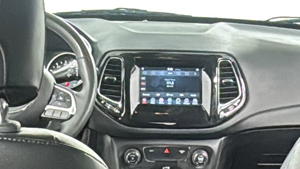 Used 2021 Jeep Compass Latitude image 16