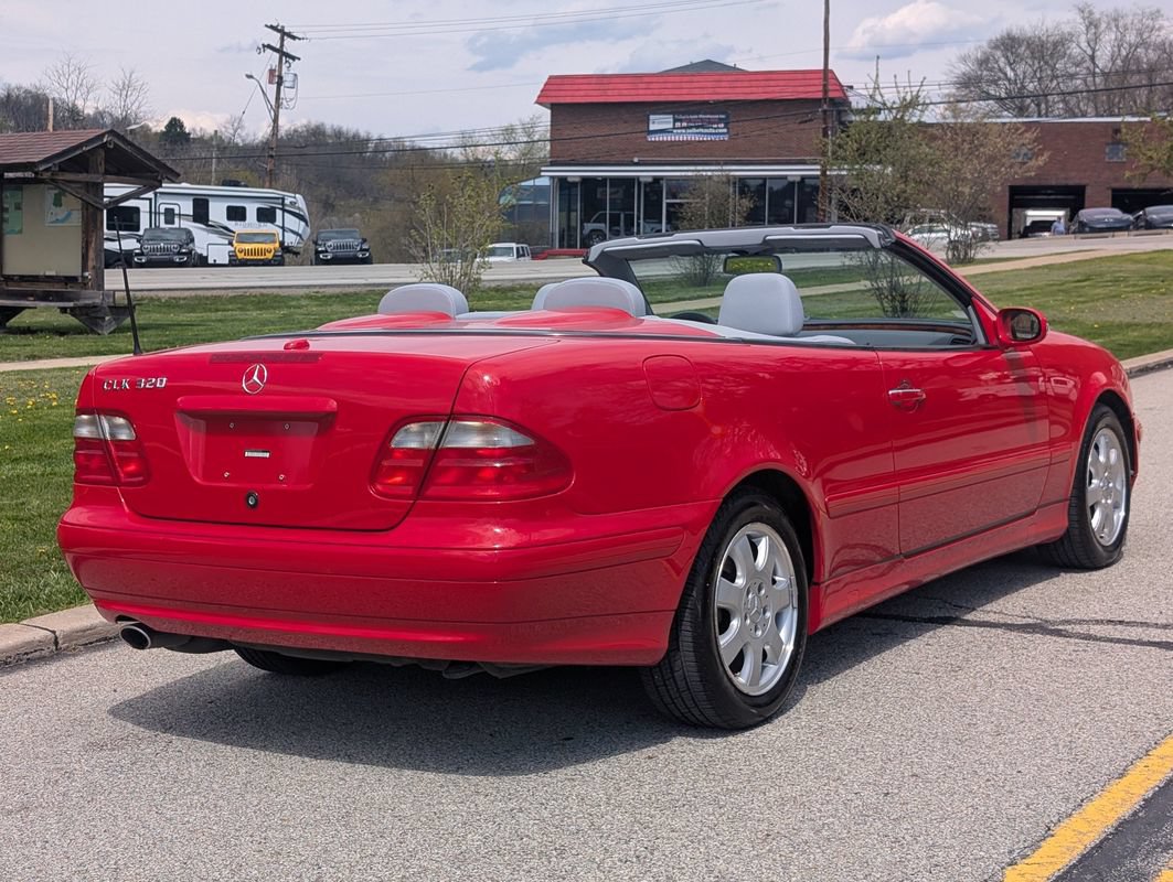 Used 2002 Mercedes-Benz CLK 320 Cabriolet image 6