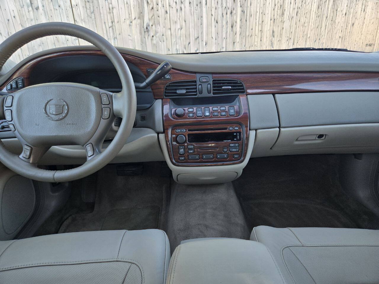 Used 2004 Cadillac De Ville w/ Equipment Group FWD image 27