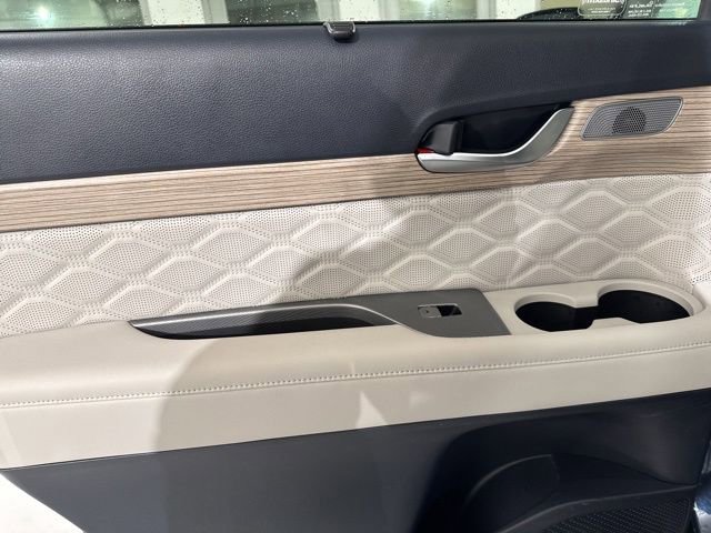 Used 2022 Hyundai Palisade Calligraphy image 19