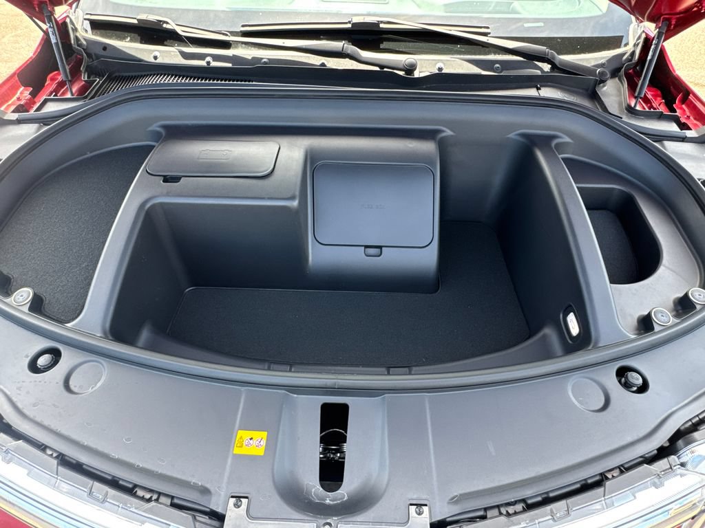 New 2025 VinFast VF 8 Eco AWD/4WD image 9