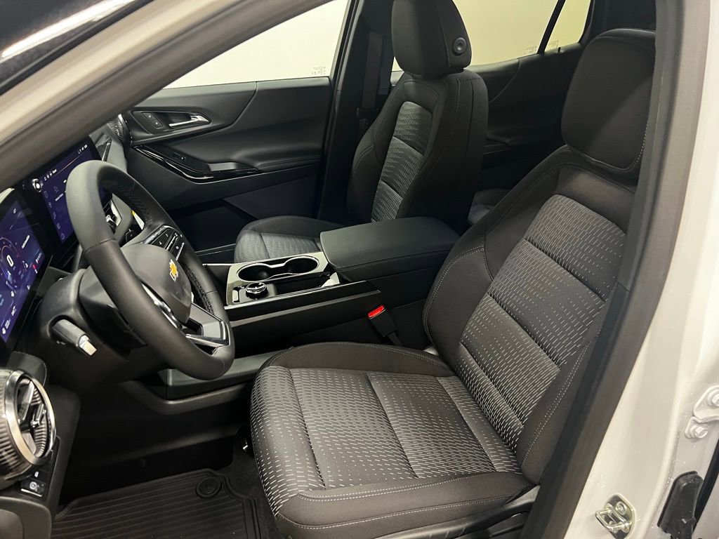 New 2026 Chevrolet Equinox LT image 24