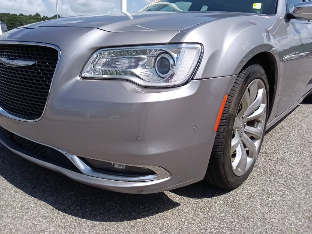 Used 2017 Chrysler 300 C w/ Safetytec Plus Group RWD image 10