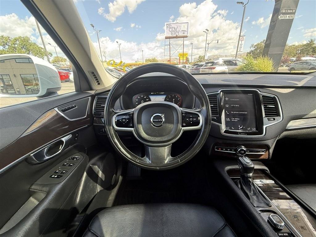 Used 2018 Volvo XC90 T6 Momentum w/ Convenience Package AWD/4WD image 30