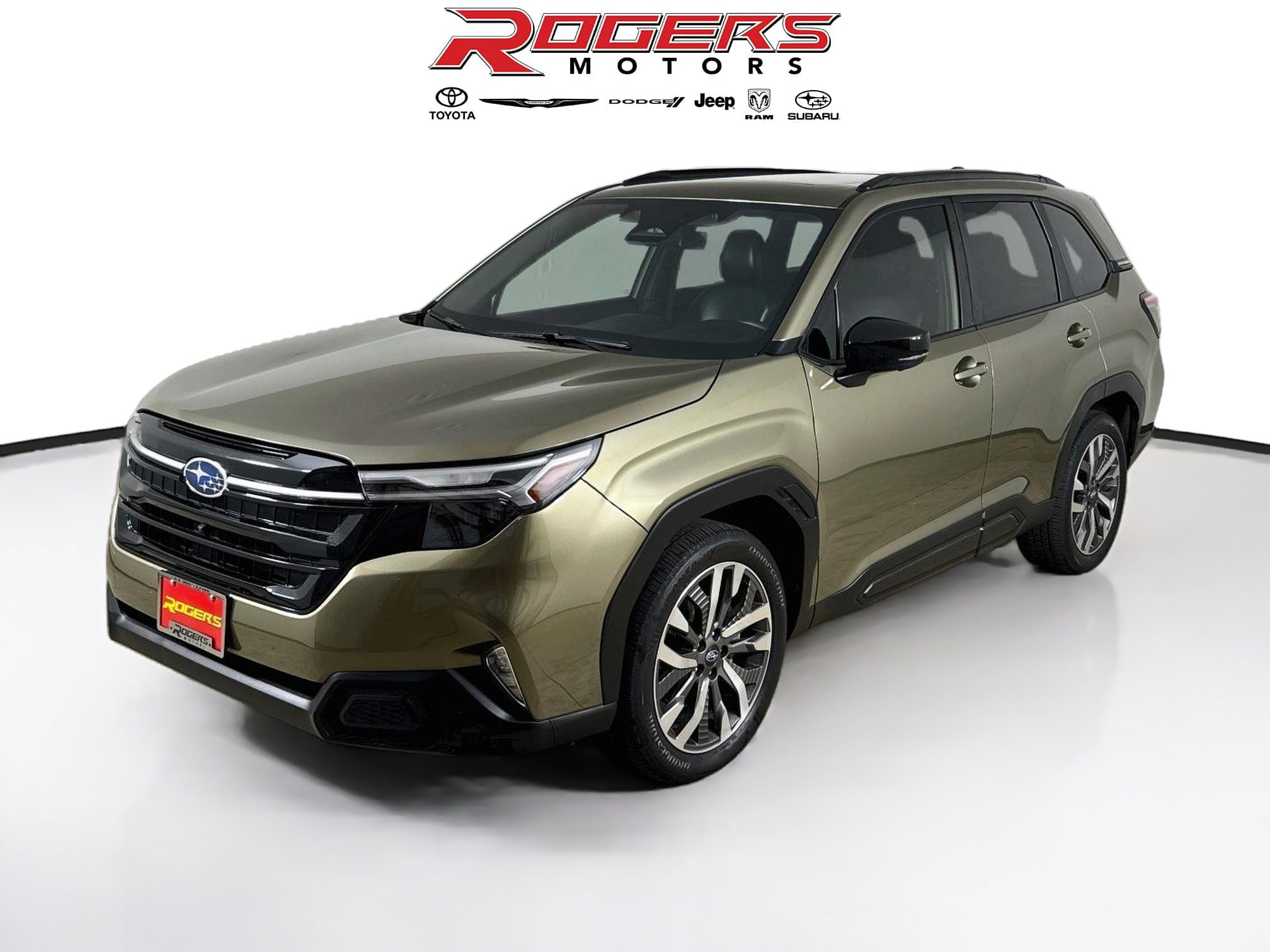 Certified 2025 Subaru Forester Touring AWD/4WD image 3