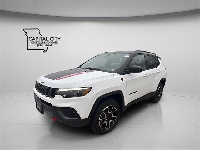 Used 2024 Jeep Compass Trailhawk w/ Trailhawk Elite Group image 5