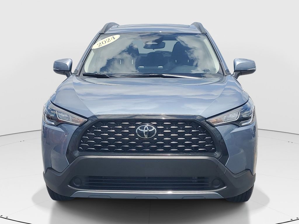 Certified 2024 Toyota Corolla Cross LE w/ Moonroof Package FWD image 2