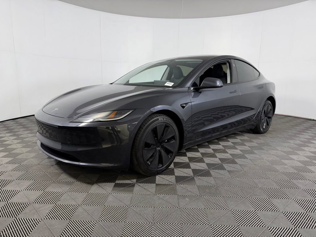 Used 2024 Tesla Model 3 Standard Range image 2