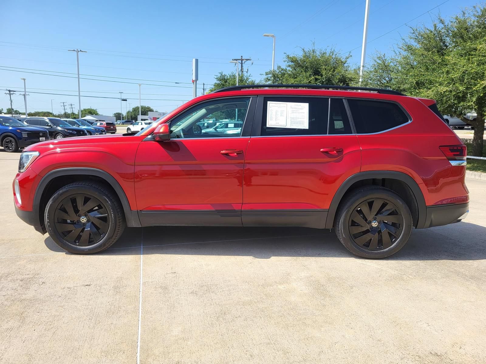 Used 2024 Volkswagen Atlas SE FWD image 8