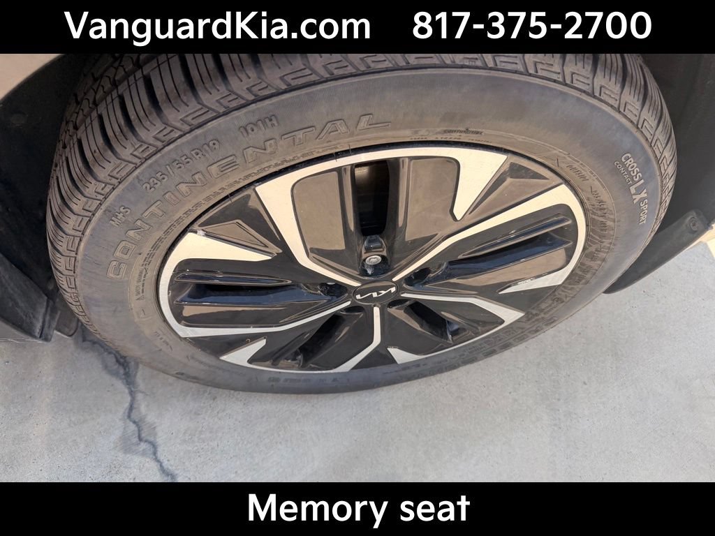 Certified 2023 Kia EV6 Wind w/ Wind Technology Package RWD image 9