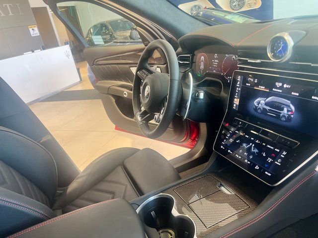 New 2024 Maserati Grecale Modena image 7