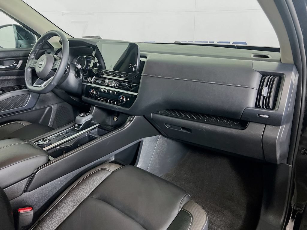 Used 2024 Nissan Pathfinder SL w/ SL Premium Package AWD/4WD image 31