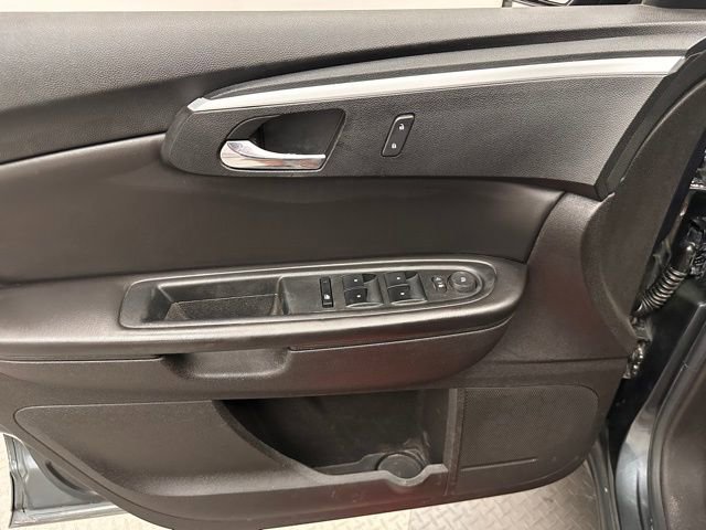 Used 2011 Chevrolet Traverse LT w/ Personal Connectivity Package AWD/4WD image 16