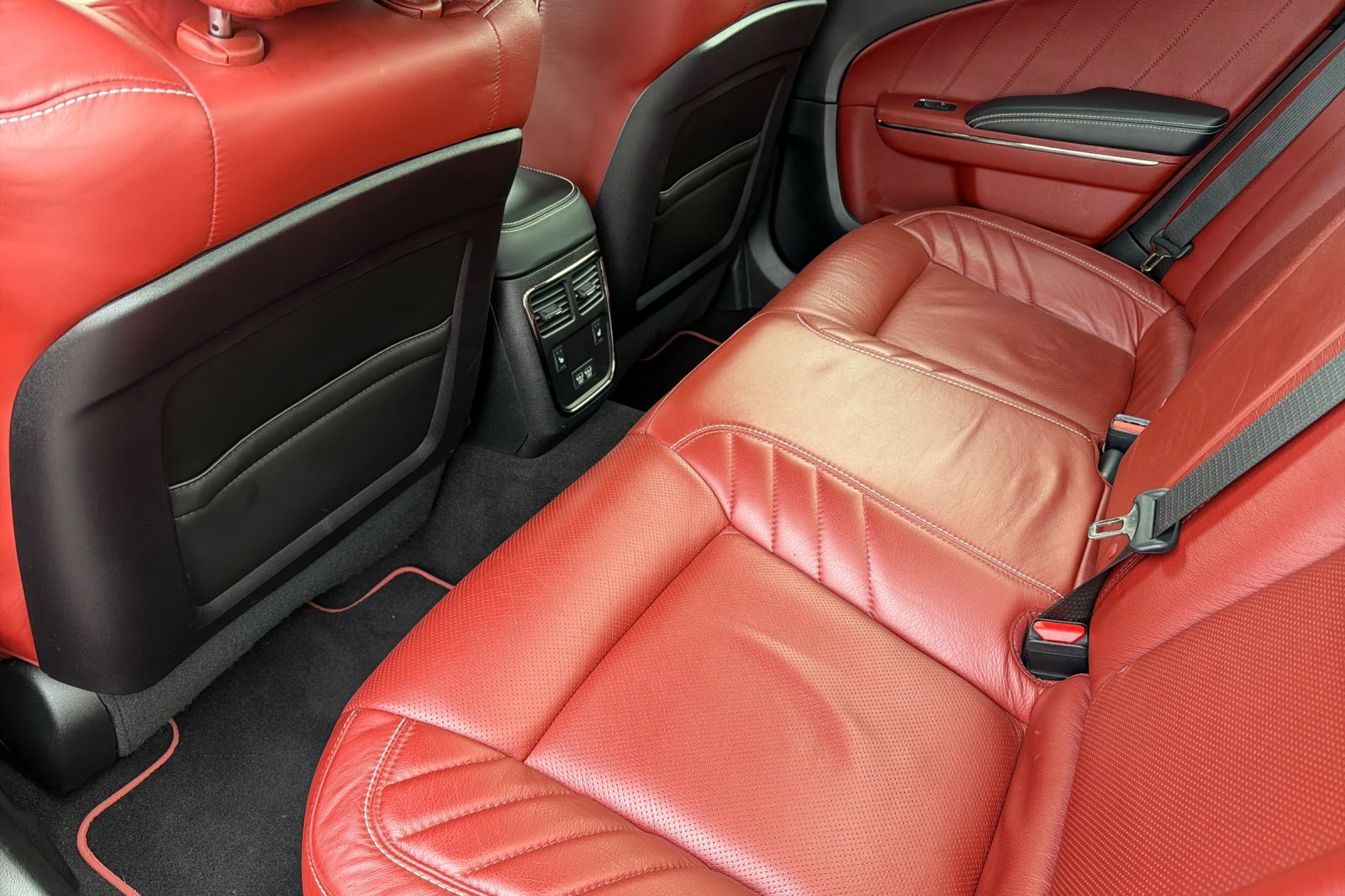 Used 2020 Dodge Charger SRT Hellcat w/ Navigation & Travel Group image 12