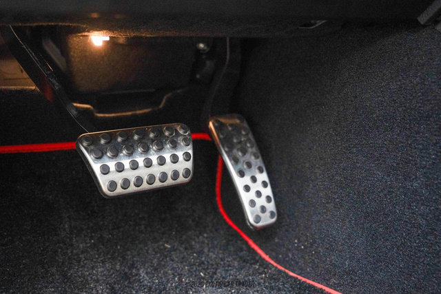 Used 2020 Dodge Challenger SRT Hellcat Redeye image 37