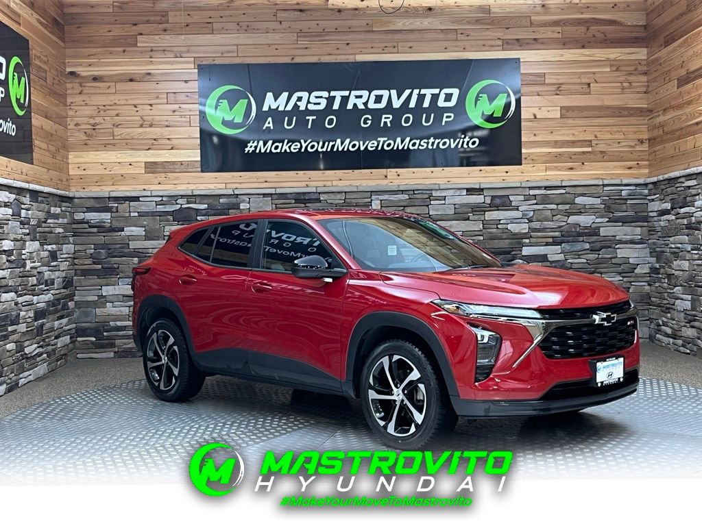 Used 2026 Chevrolet Trax RS w/ Sunroof Package image 1