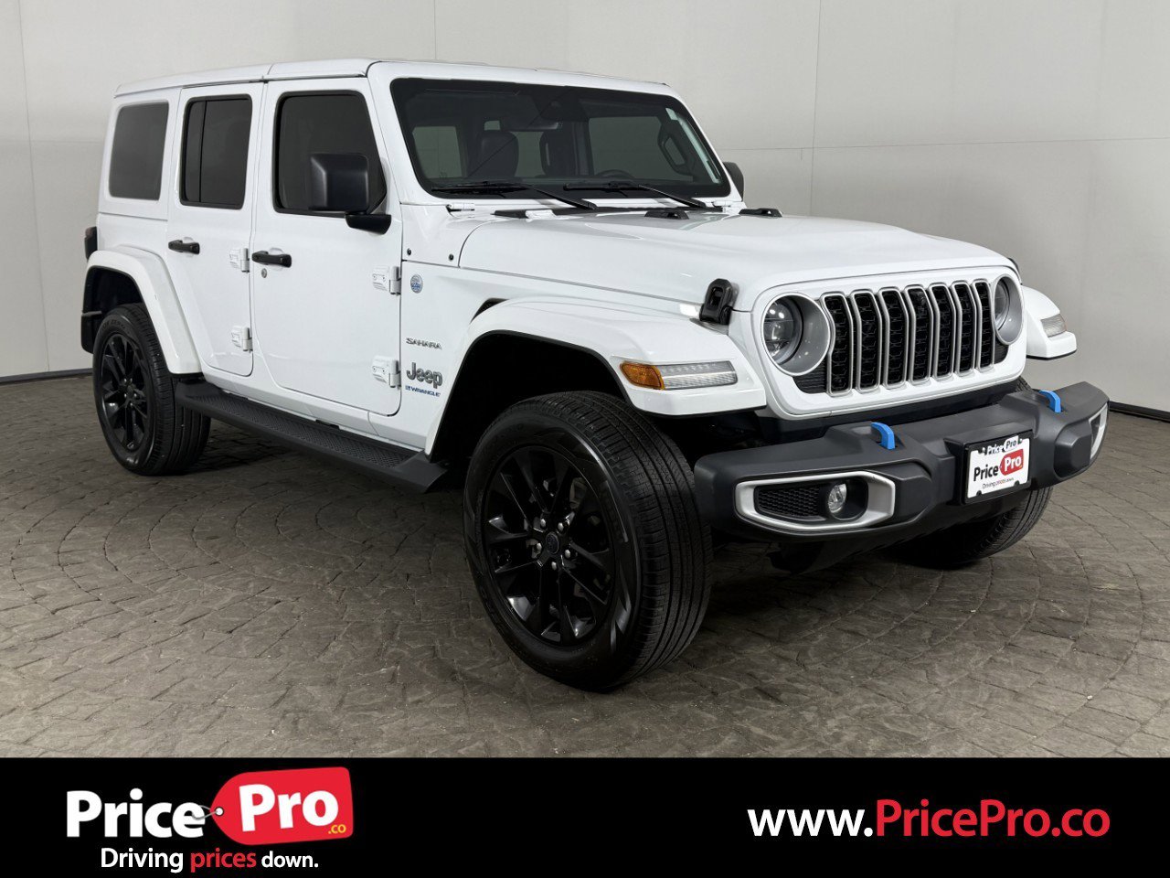 Used 2024 Jeep Wrangler Unlimited Sahara w/ Technology Group