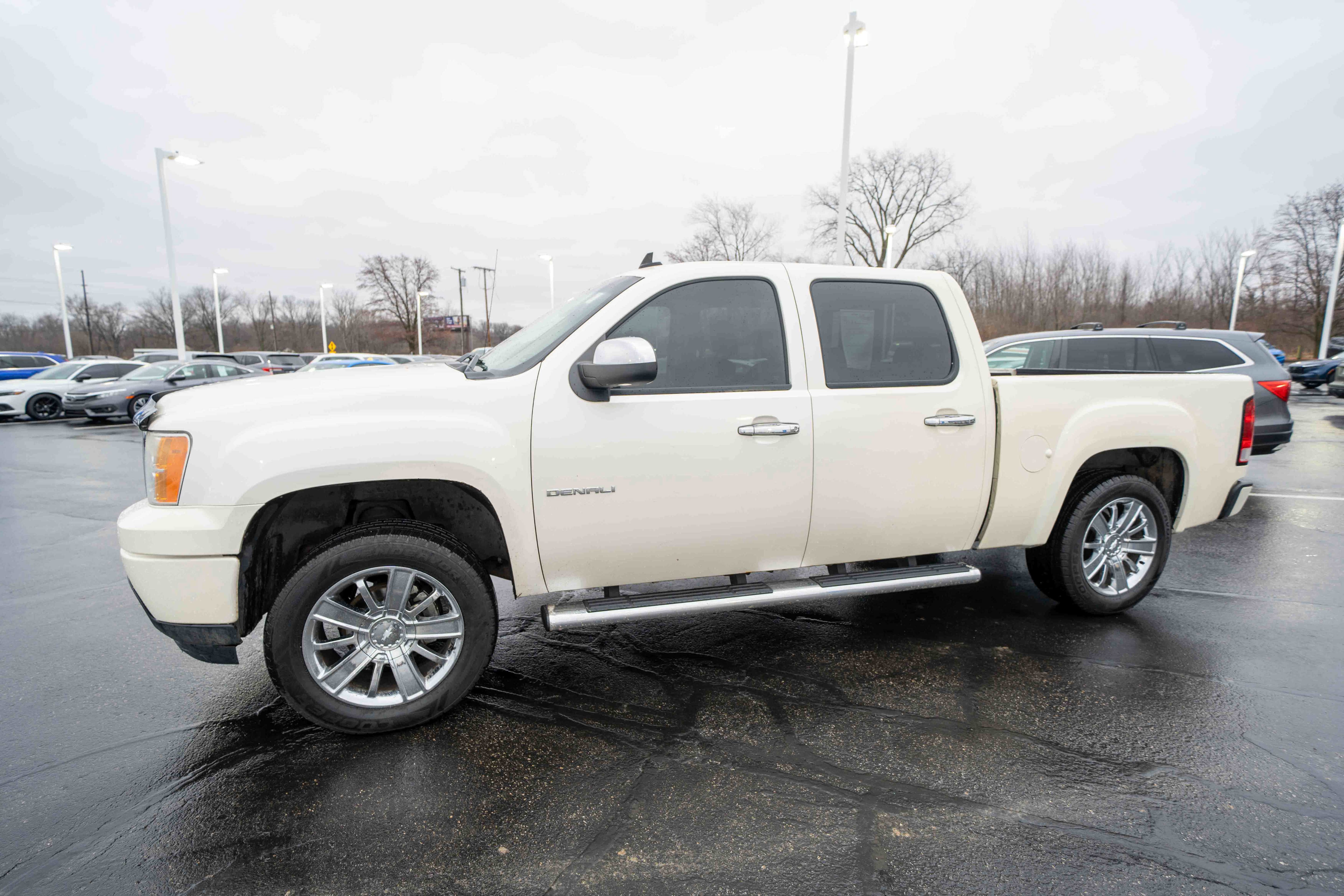 Used 2013 GMC Sierra 1500 Denali image 3
