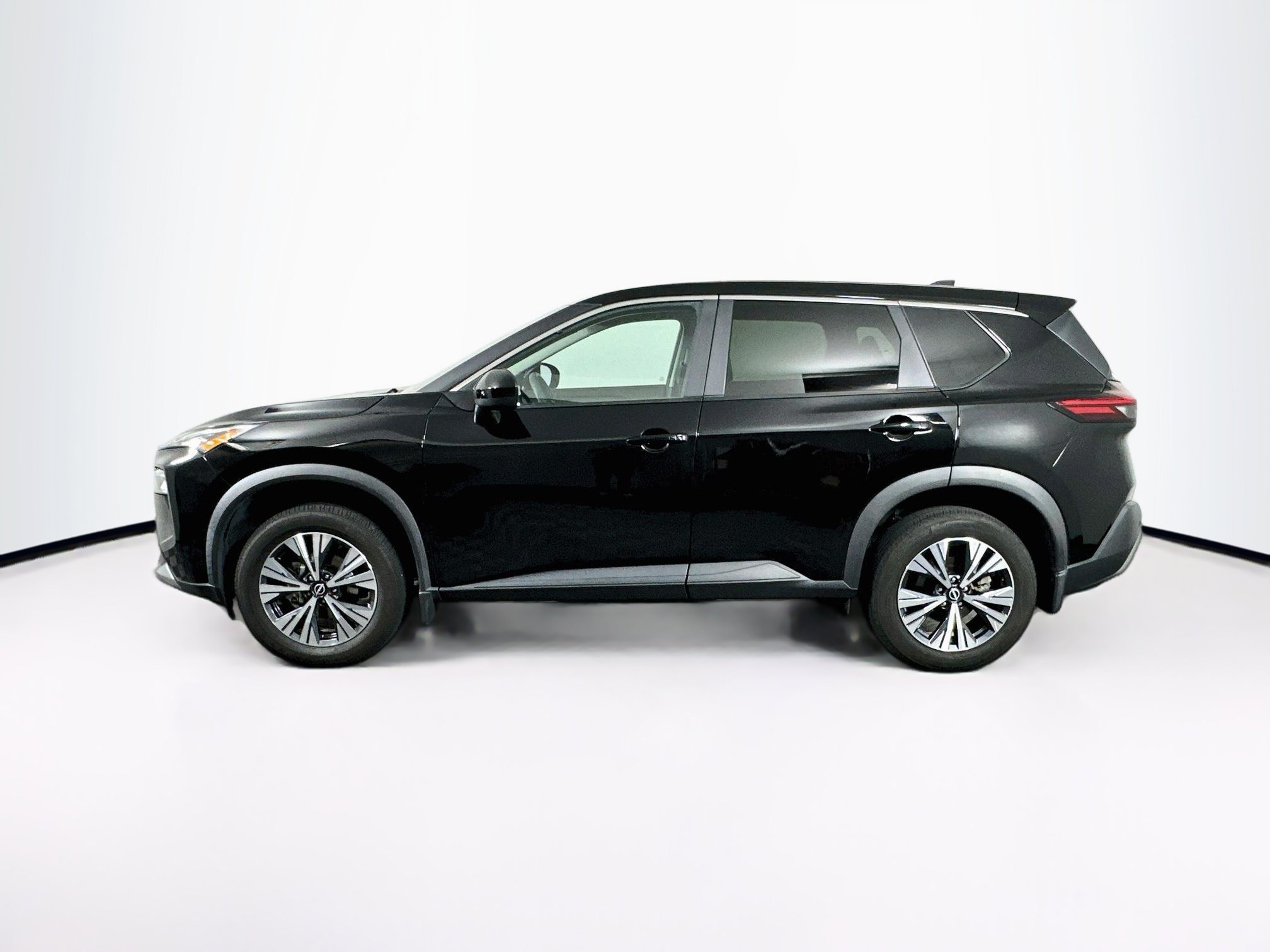 Used 2023 Nissan Rogue SV AWD/4WD image 4