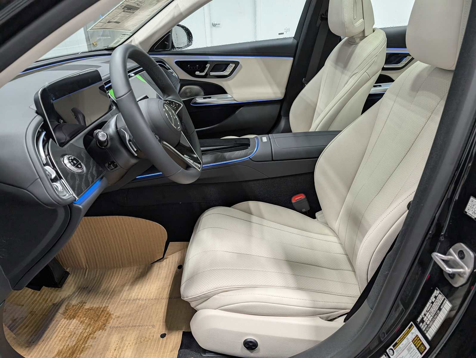 New 2026 Mercedes-Benz E 450 4MATIC Sedan image 4