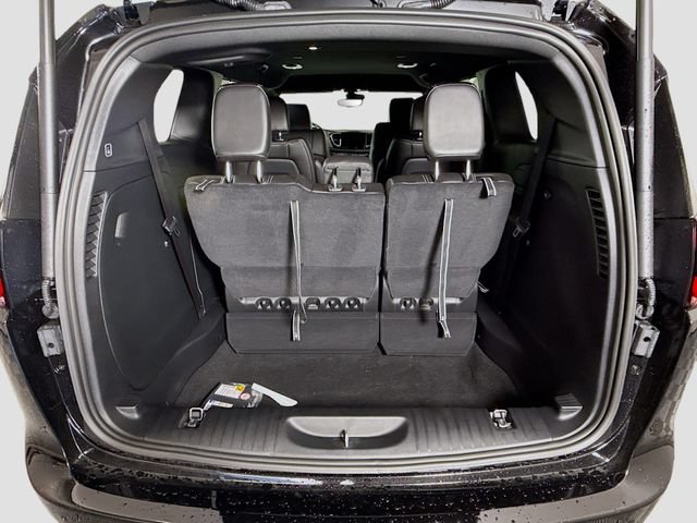 New 2027 Chrysler Pacifica Select FWD image 25