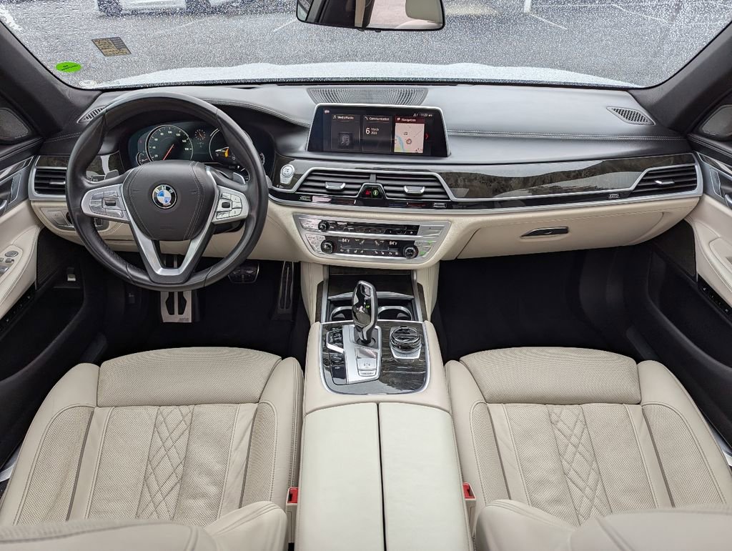 Used 2019 BMW 740i w/ Executive Package RWD image 25
