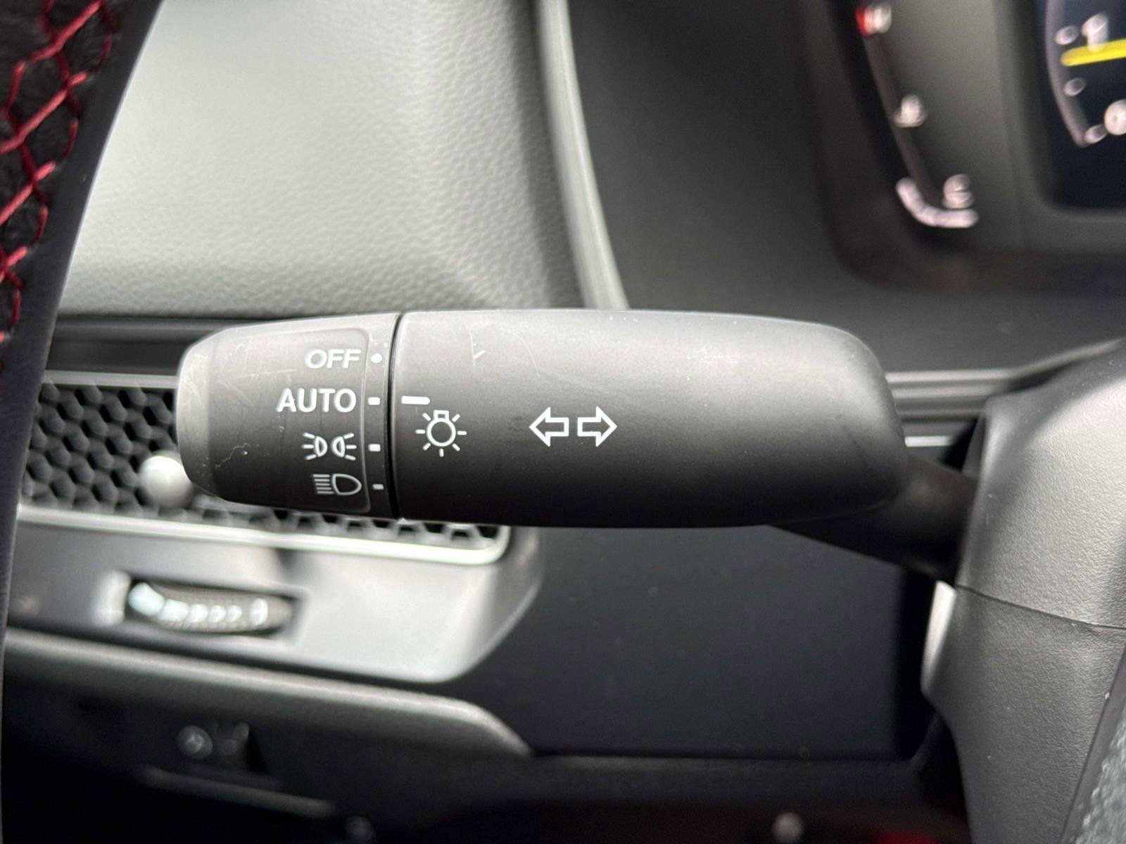 Used 2023 Honda Civic Type R image 9