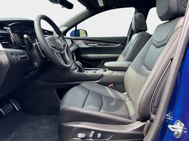 New 2026 Cadillac XT5 Sportv w/ LPO, Onyx Lite Package AWD/4WD image 17
