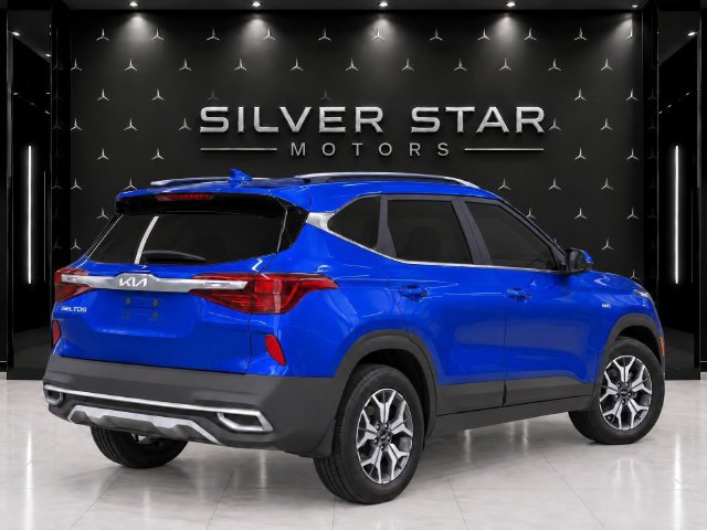 Used 2023 Kia Seltos EX AWD/4WD image 3