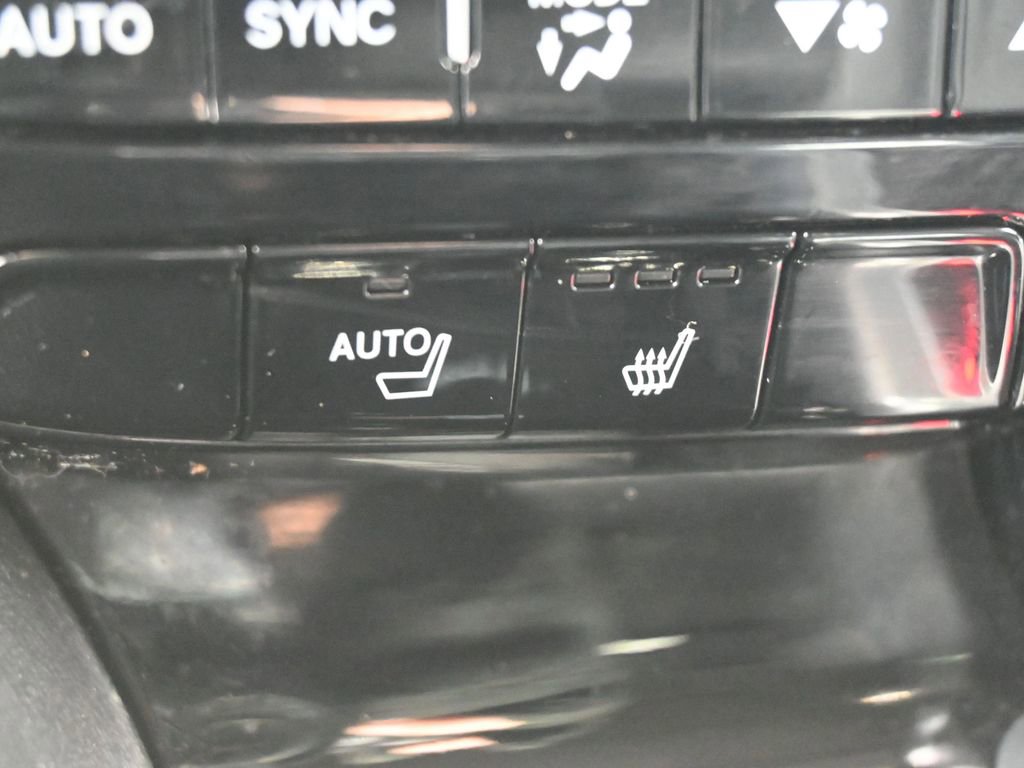 Used 2023 Acura MDX FWD image 14