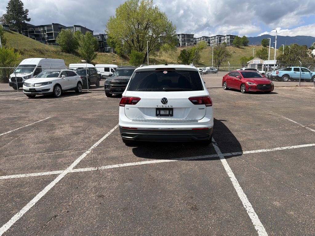 Used 2022 Volkswagen Tiguan SE AWD/4WD image 8