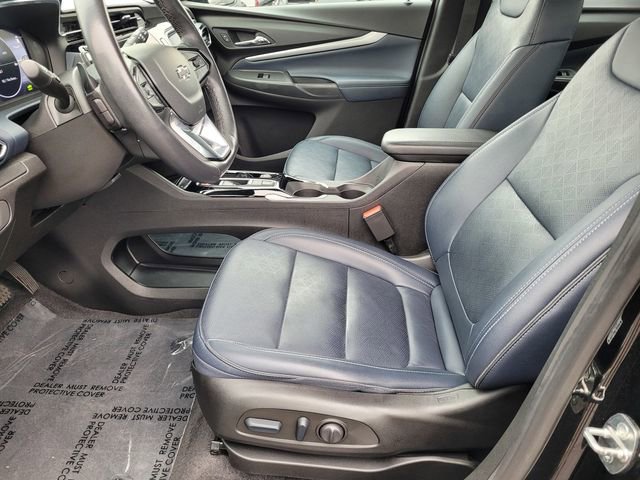 Used 2023 Chevrolet Bolt EUV Premier w/ Sun & Sound Package image 17