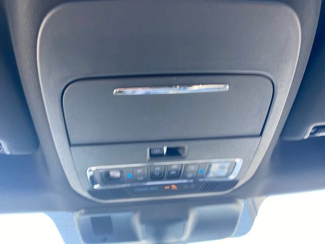New 2023 Ford F150 Lightning Platinum AWD/4WD image 24