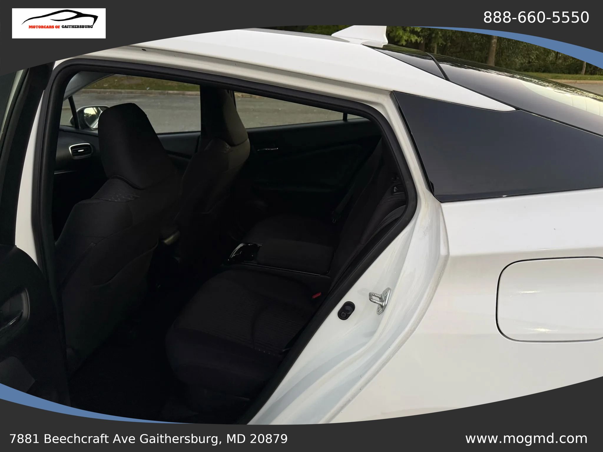 Used 2018 Toyota Prius Prime Plus w/ Carpet Mat Package FWD image 21