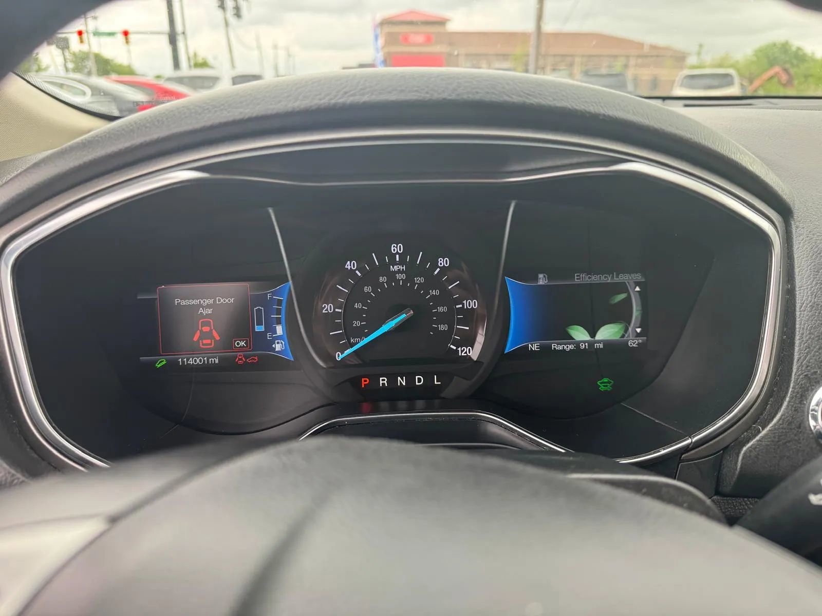 Used 2017 Ford Fusion SE FWD image 19
