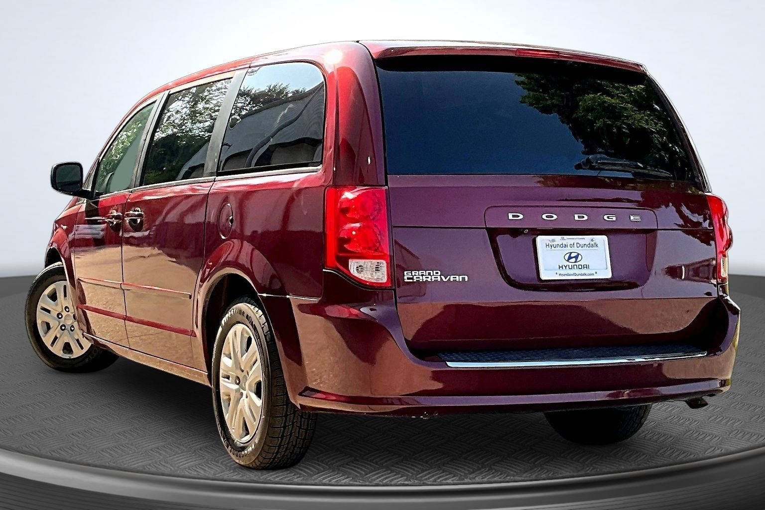 Used 2017 Dodge Grand Caravan SE w/ Power Window Group FWD image 3